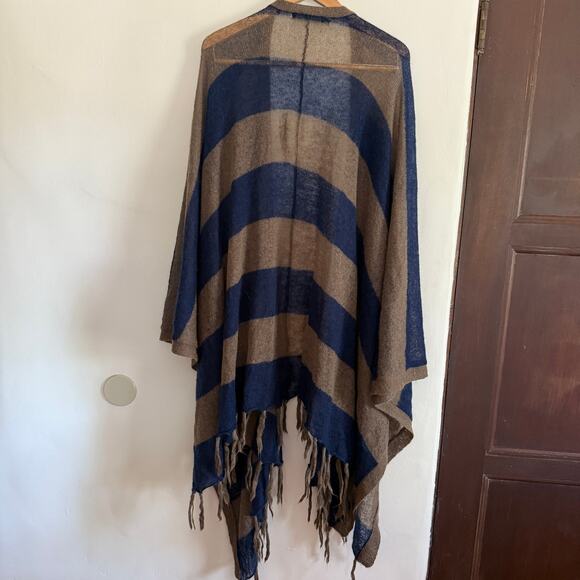 Patterson J. Kincaid | Wool / Mohair Blend Brown Navy Striped Shawl Wrap Sweater - Picture 2 of 6